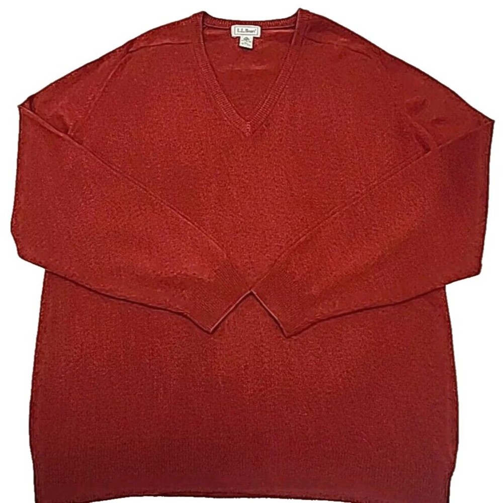 LL Bean Sweater 100% Lambswool Red V-Neck Men Sz XLT XL Tall Scotland Shirt VTG